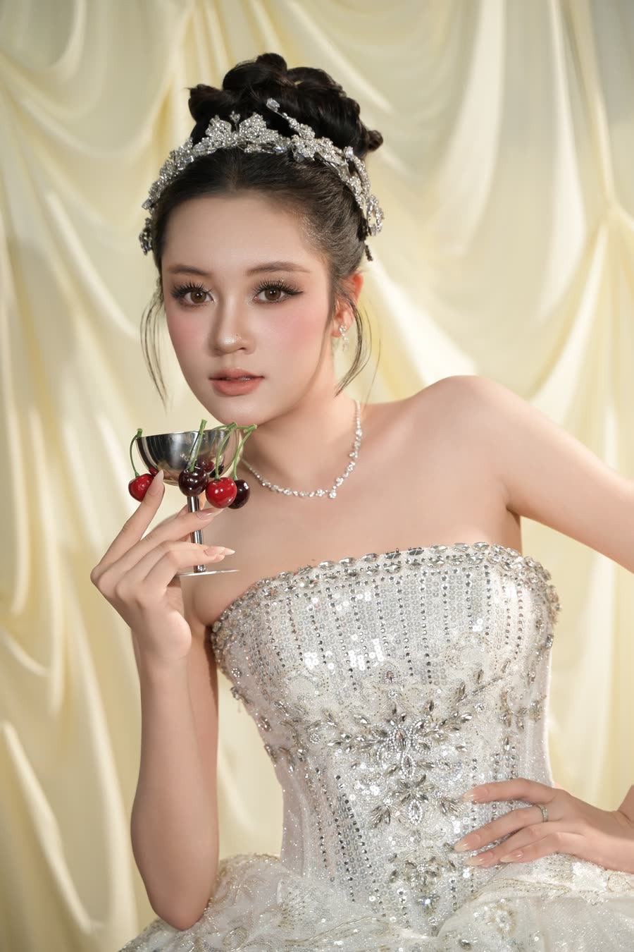 Cô dâu do học viên make